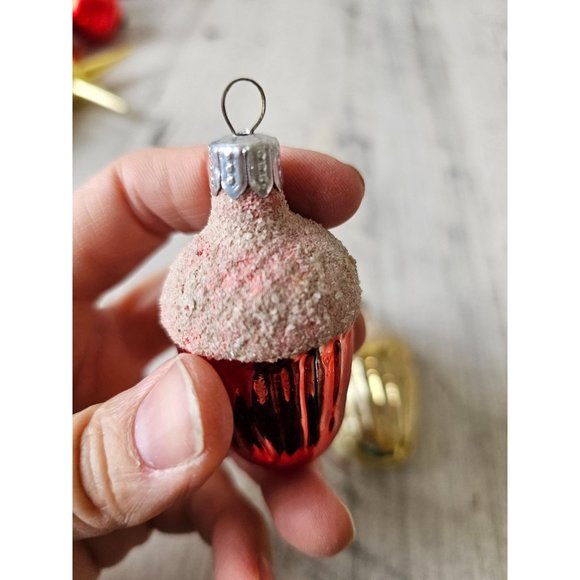 Vintage flocked acorn glass red gold ornament Xmas tree - Picture 3 of 11